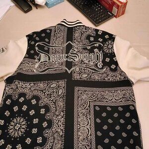 Dog supply by Snoop Dogg